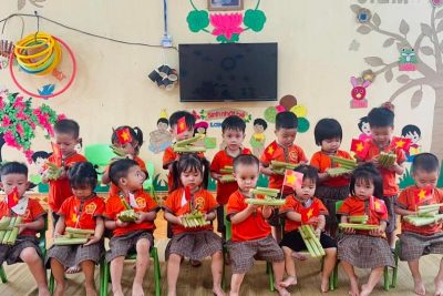 HOẠT ĐỘNG CHÀO MỪNG NGÀY GIẢI PHÓNG MIỀN NAM THỐNG NHẤT ĐẤT NƯỚC 30/4 VÀ NGÀY QUỐC TẾ LAO ĐỘNG 1/5 CỦA CÁC BÉ NHÀ TRẺ