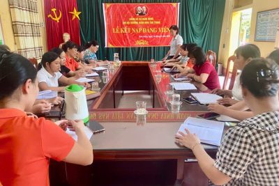 TRƯỜNG MẦM NON TÂN THỊNH KẾT NẠP ĐẢNG VIÊN MỚI: BƯỚC NGOẶT TRƯỞNG THÀNH DƯỚI CỜ ĐẢNG VÀ CỜ TỔ QUỐC 🇻🇳✨